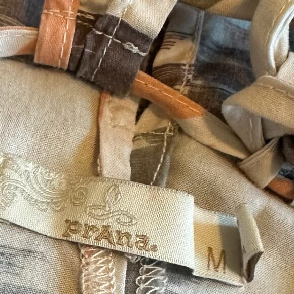 Prana Franny Romper Sleeveless Racerback Shorts Pockets Fun Print Size Medium - Picture 7 of 12